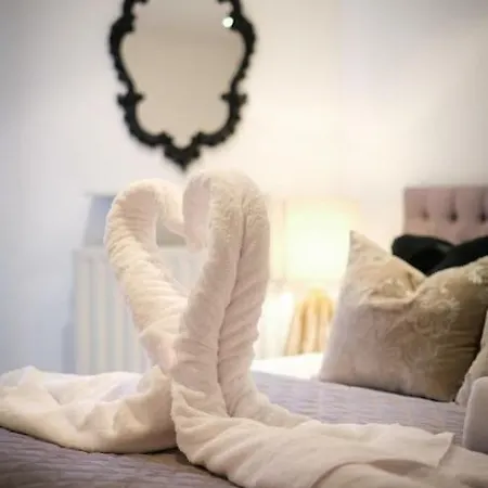 Apartment Glen Wynne: Pet-friendly With Health Club Access