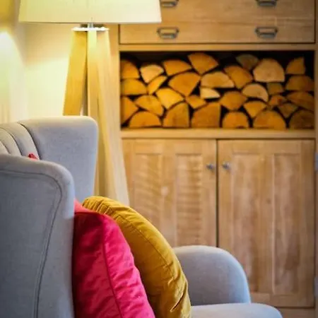 Glen Wynne: Pet-friendly With Health Club Access * Windermere