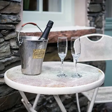 Apartmán Glen Wynne Lovely Pet Friendly - Free Off-site Health Club Access With Pool, Sauna, Steam & Gym *
