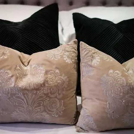 アパート Glen Wynne Lovely Pet Friendly - Free Off-site Health Club Access With Pool, Sauna, Steam & Gym Short 5 Minute Drive Away